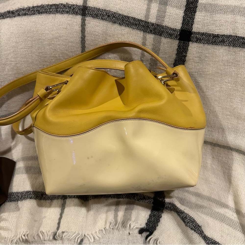 TOD’S Calfskin & Patent Leather Bucket Tote - Picture 6 of 12